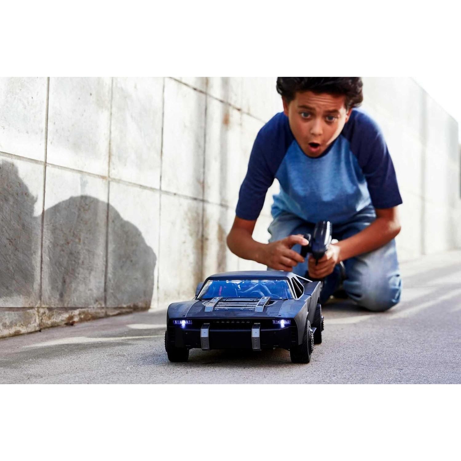 Hot Wheels DC The Batman 1:10 Batmobile RC Car