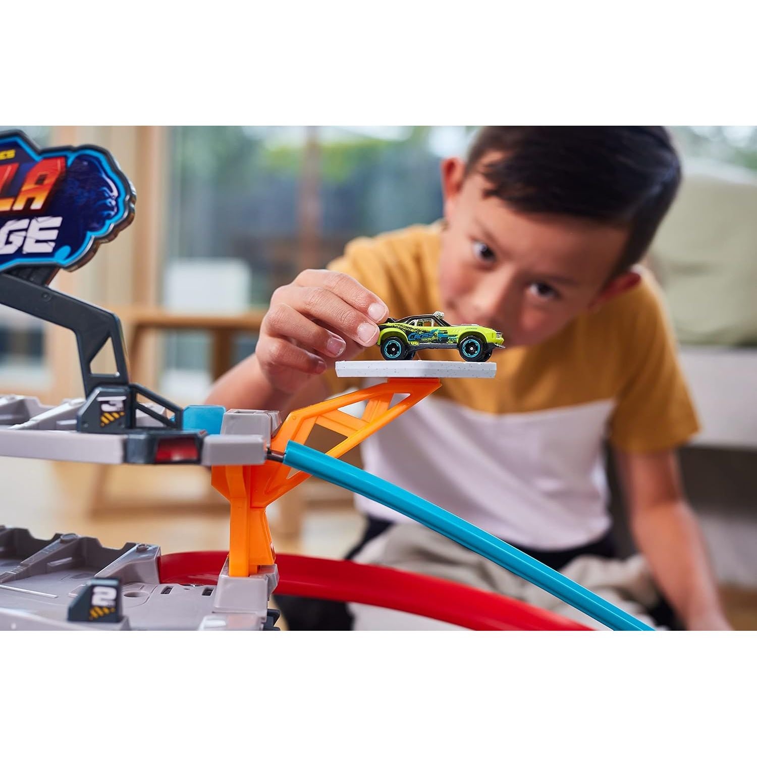Zuru Metal Machines Gorilla Rampage Garage Playset
