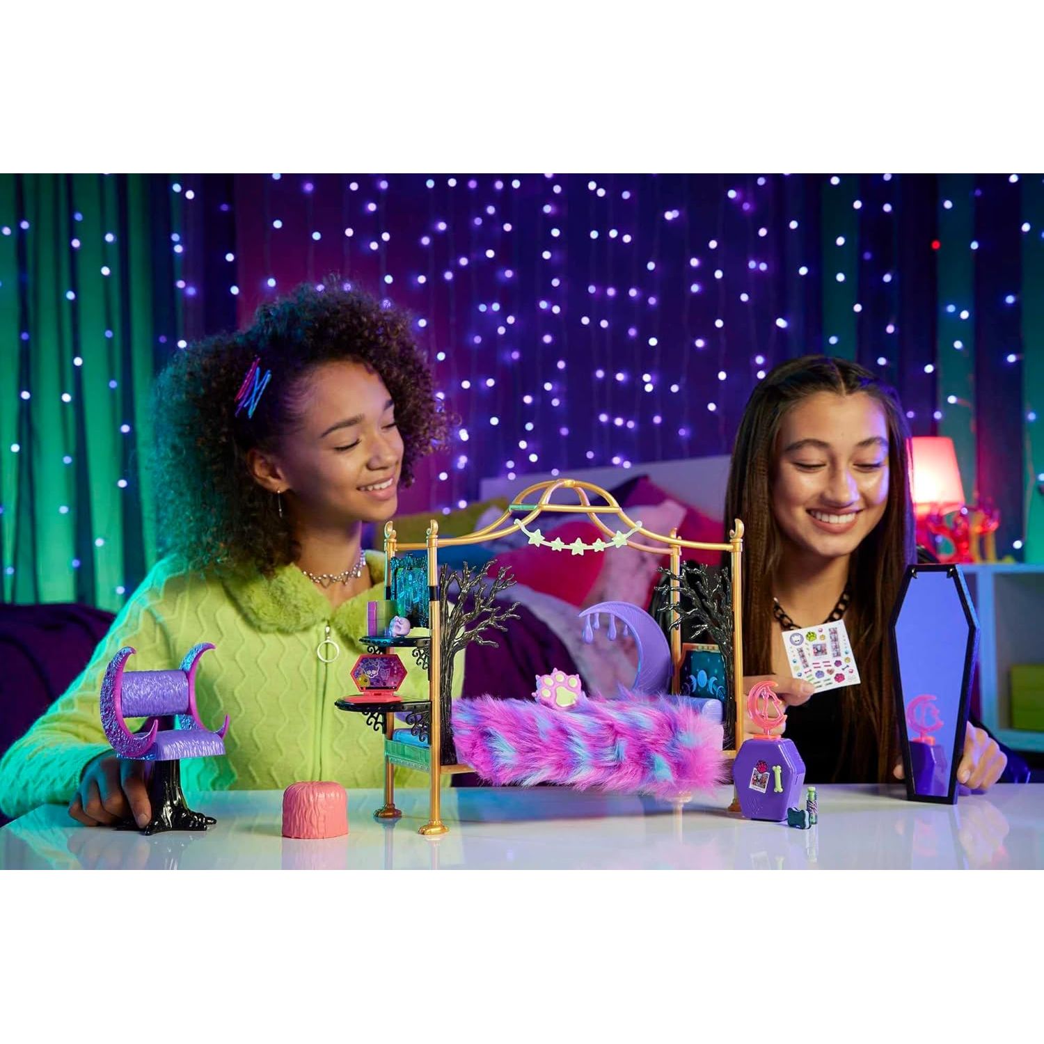Monster High Clawdeen Wolf Bedroom Playset