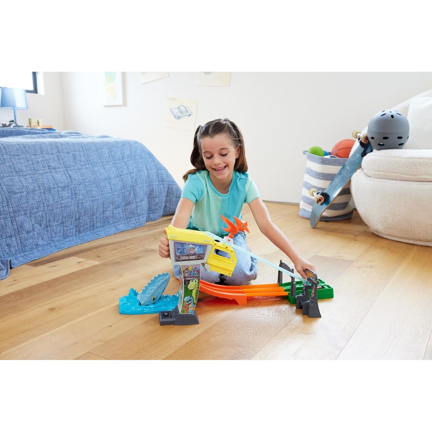 Hot Wheels Racerverse Jurassic World Blue's Raptor Rush Track Set