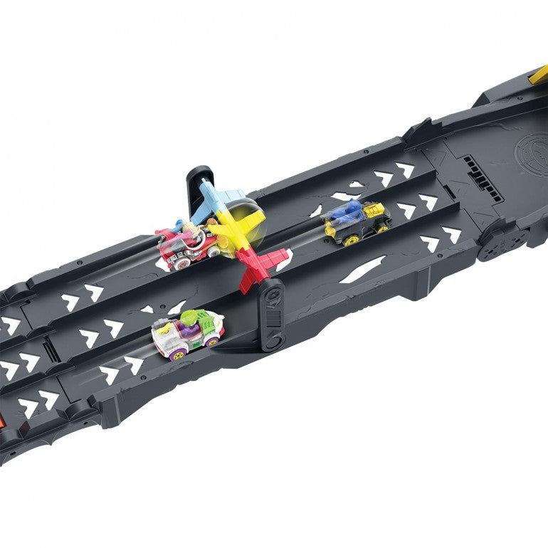 Hot Wheels RacerVerse Batman's Escape Chase Track Set